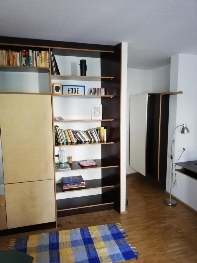 Room In Maisonette With Garden, Parking Place Вена Экстерьер фото